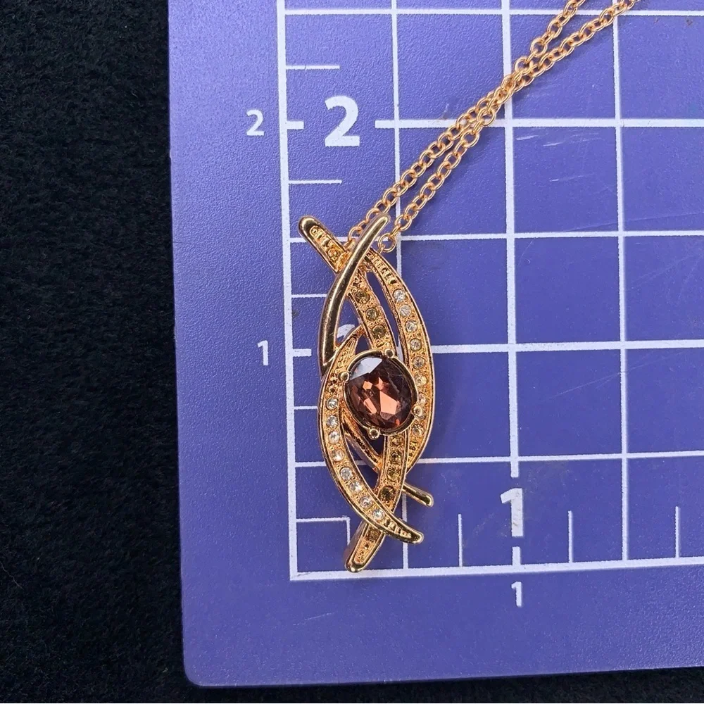 Vintage Avon Rose Gold Pendant Necklace Burgundy Purple Center Stone 19” Length